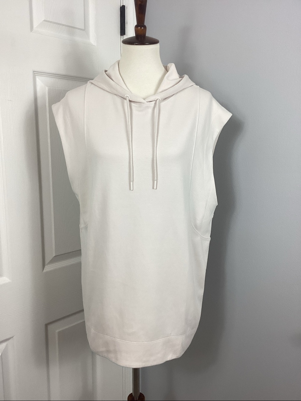 Athleta Sundown Sleeveless Relaxed Hoodie Sweatshirt - Picture 2 of 9